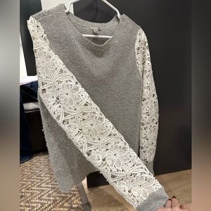 Halogen grey sweater with white lace sleeves - size small